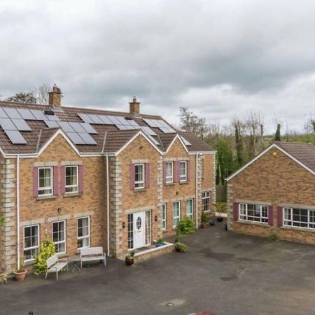 Готель Killead House Aldergrove Екстер'єр фото